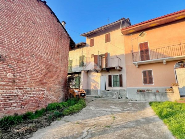 casa semindipendente in vendita a Cortanze