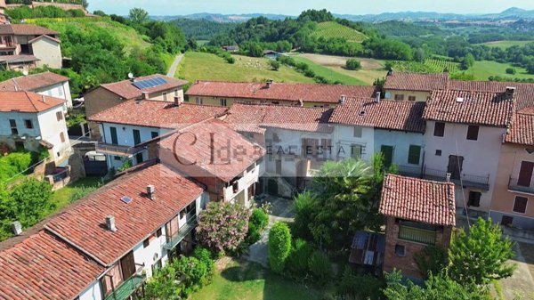 casa indipendente in vendita a Cortanze in zona San Rocco