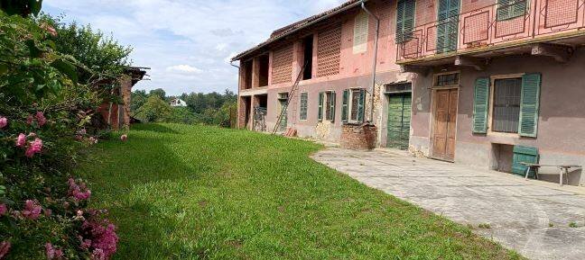 locale di sgombero in vendita a Cortazzone in zona Vanara