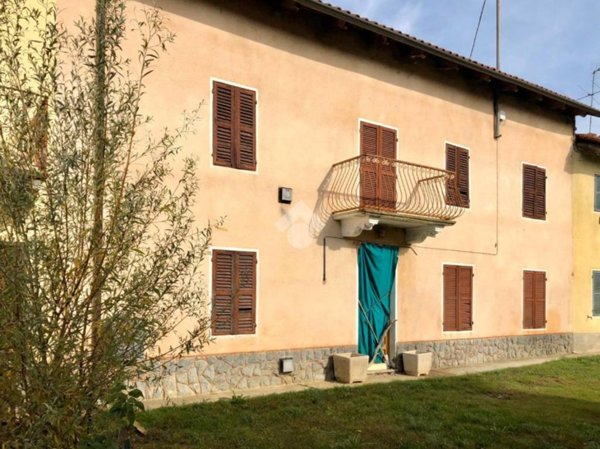 casa semindipendente in vendita a Cortazzone in zona Vanara