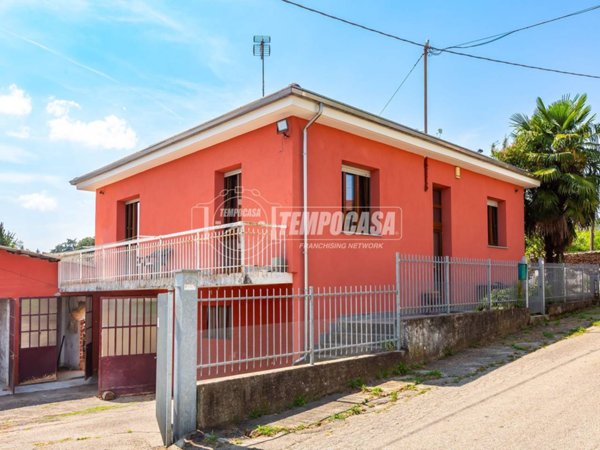 casa indipendente in vendita a Cortazzone in zona Vanara