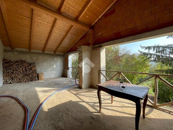 casa indipendente in vendita a Cortiglione