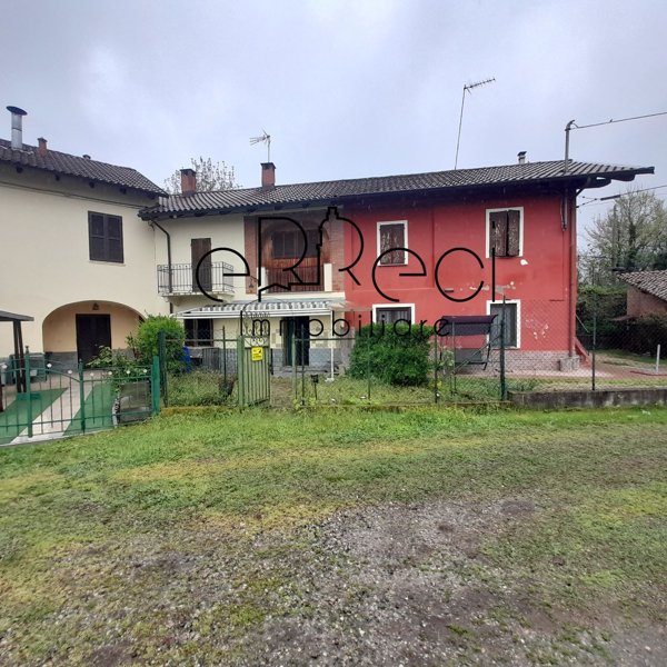 casa indipendente in vendita a Cossombrato