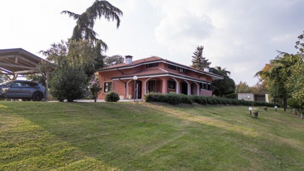 casa indipendente in vendita a Cossombrato