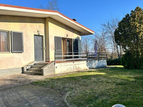 casa indipendente in vendita a Cossombrato