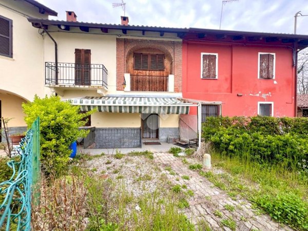 casa indipendente in vendita a Cossombrato