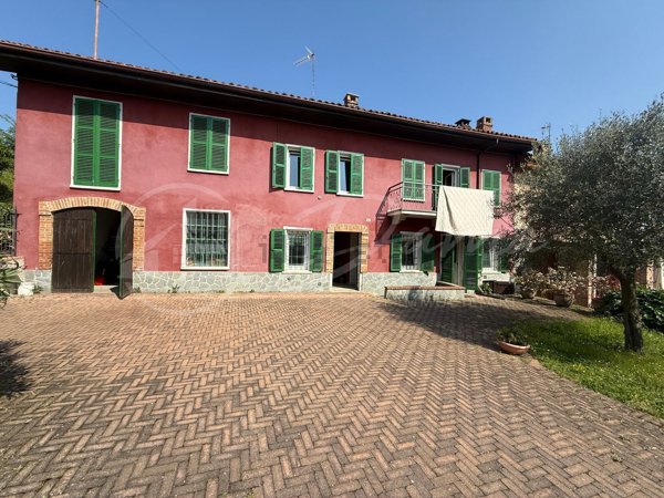 casa indipendente in vendita a Cossombrato