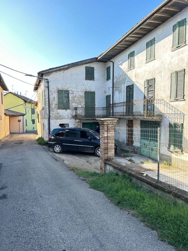 casa indipendente in vendita a Costigliole d'Asti in zona Loreto