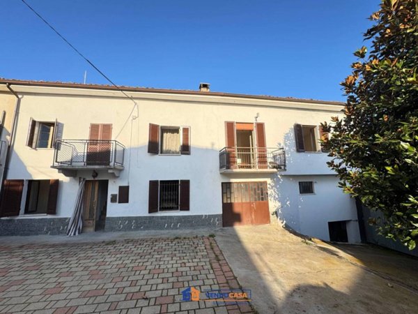 casa indipendente in vendita a Costigliole d'Asti in zona Bionzo