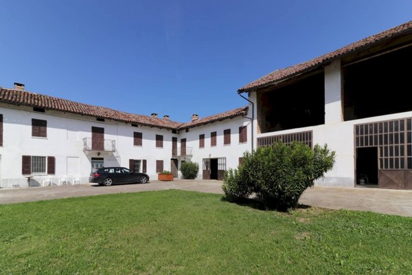 appartamento in vendita a Costigliole d'Asti in zona Sant'Anna