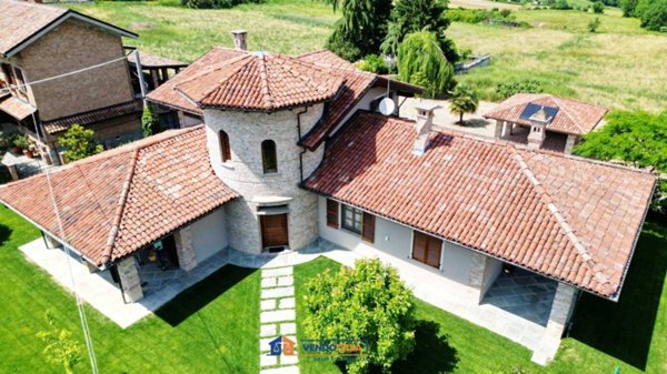 casa indipendente in vendita a Costigliole d'Asti in zona Loreto