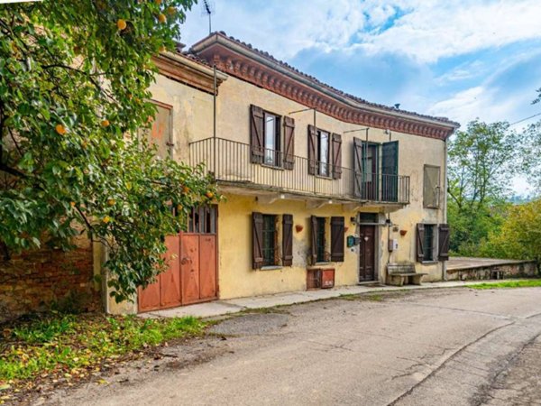 casale in vendita a Costigliole d'Asti