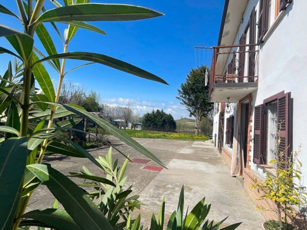 casa indipendente in vendita a Costigliole d'Asti