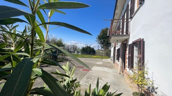 casa indipendente in vendita a Costigliole d'Asti
