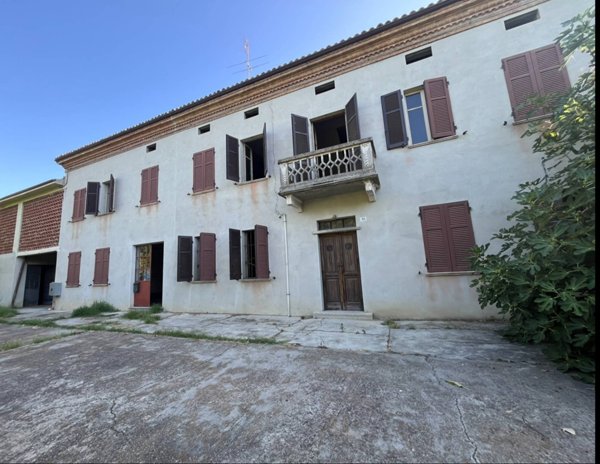 casale in vendita a Costigliole d'Asti