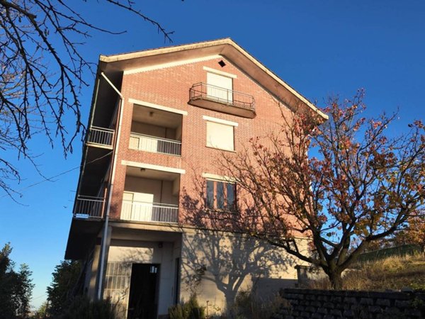 casa indipendente in vendita a Costigliole d'Asti