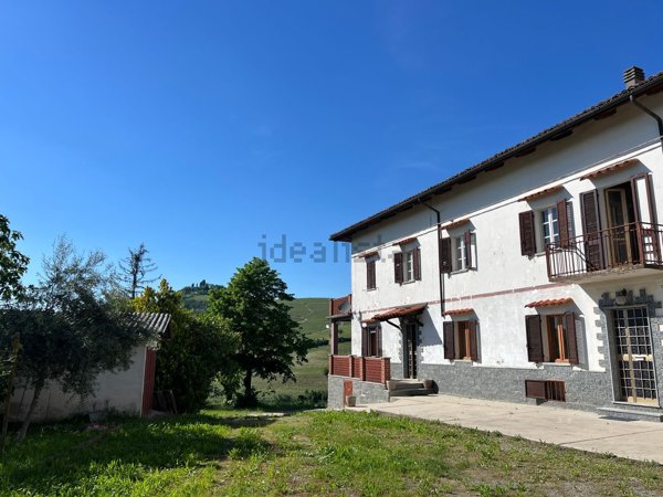 casale in vendita a Costigliole d'Asti
