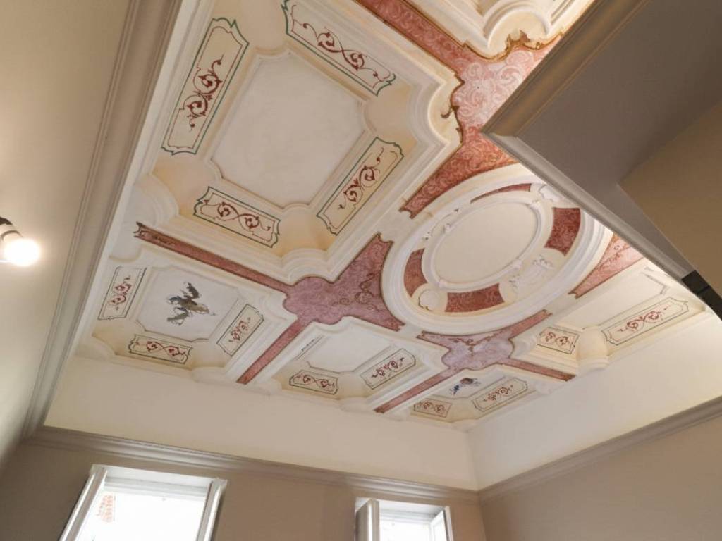 negozio in vendita a Costigliole d'Asti