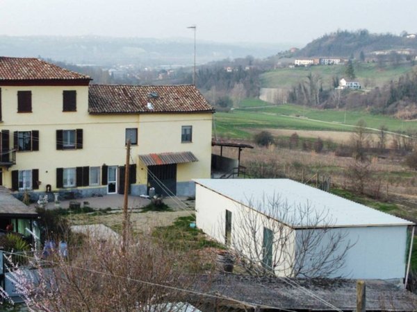 casa indipendente in vendita a Costigliole d'Asti