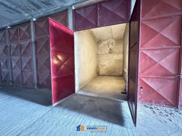 negozio in vendita a Costigliole d'Asti