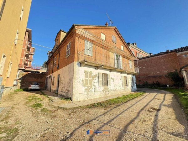 intera palazzina in vendita a Costigliole d'Asti