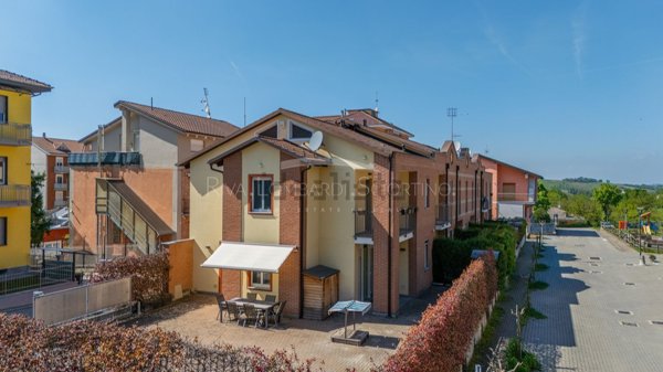 casa indipendente in vendita a Costigliole d'Asti
