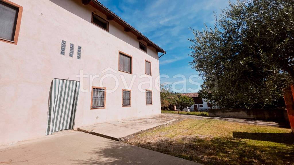 casa indipendente in vendita a Costigliole d'Asti in zona Santa Margherita
