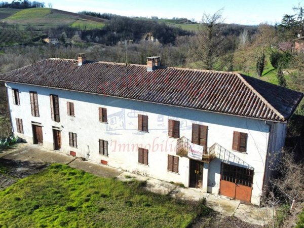 casa indipendente in vendita a Costigliole d'Asti