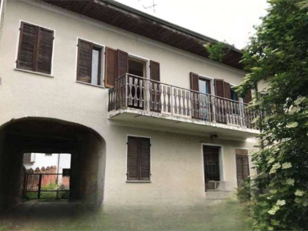 casa indipendente in vendita a Cunico in zona Vallera