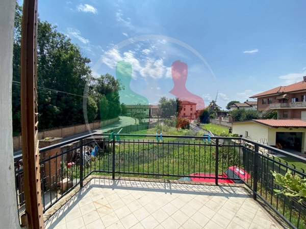 casa indipendente in vendita a Dusino San Michele