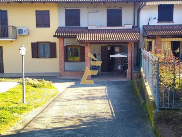 casa indipendente in vendita a Ferrere