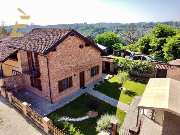 casa indipendente in vendita a Ferrere