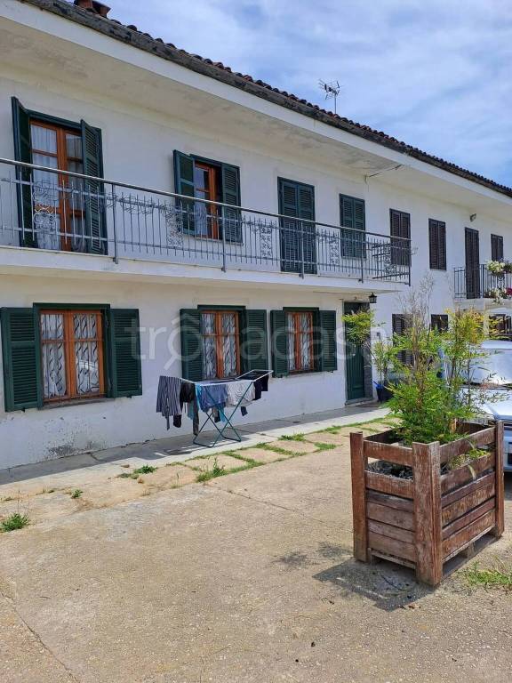 casa indipendente in vendita a Ferrere