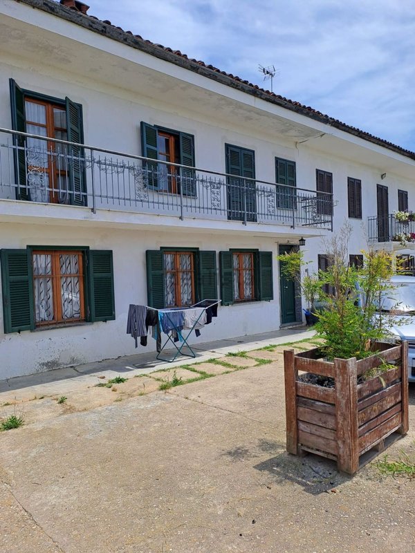 appartamento in vendita a Ferrere