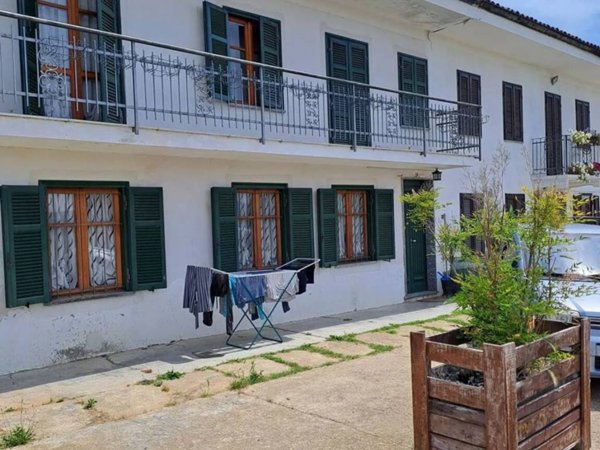 casa indipendente in vendita a Ferrere