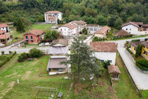casa indipendente in vendita a Ferrere
