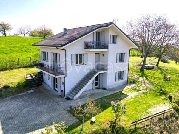 casa indipendente in vendita a Ferrere