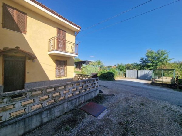 casa indipendente in vendita a Ferrere