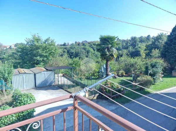 casa indipendente in vendita a Ferrere