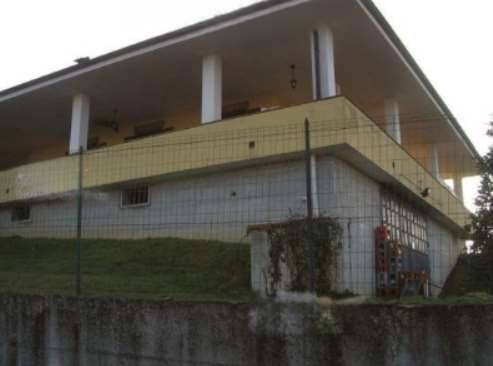 casa indipendente in vendita a Ferrere