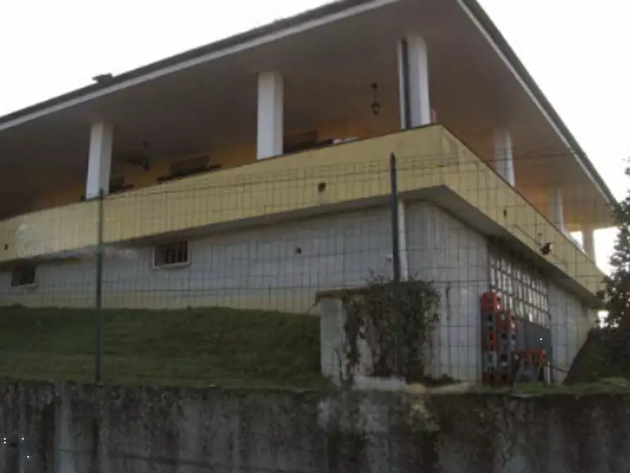 casa indipendente in vendita a Ferrere