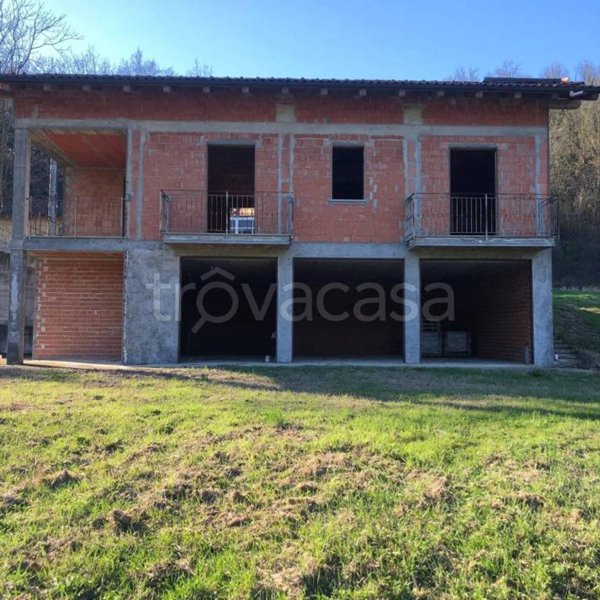 casa indipendente in vendita a Ferrere