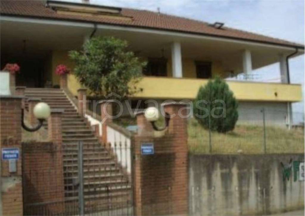 casa indipendente in vendita a Ferrere