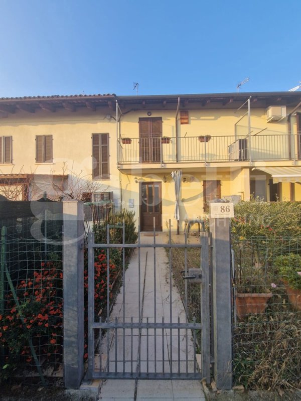 casa indipendente in vendita a Ferrere