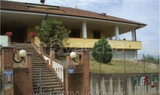 casa indipendente in vendita a Ferrere