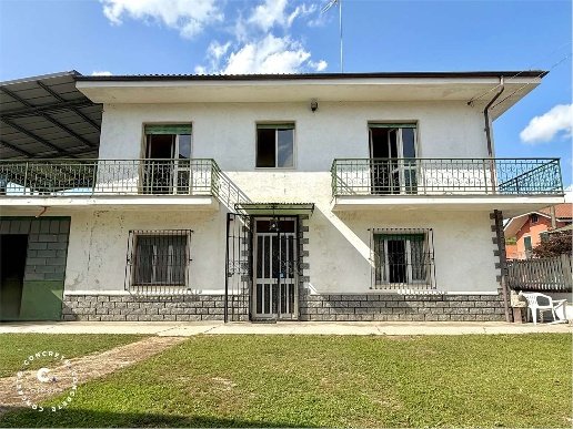 casa indipendente in vendita a Ferrere
