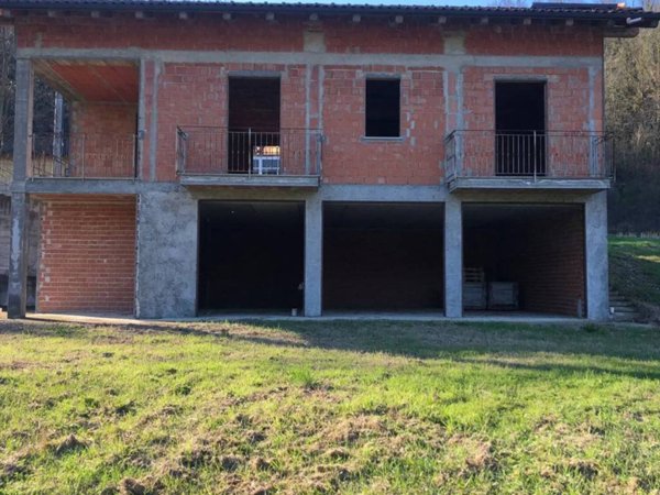 casa indipendente in vendita a Ferrere