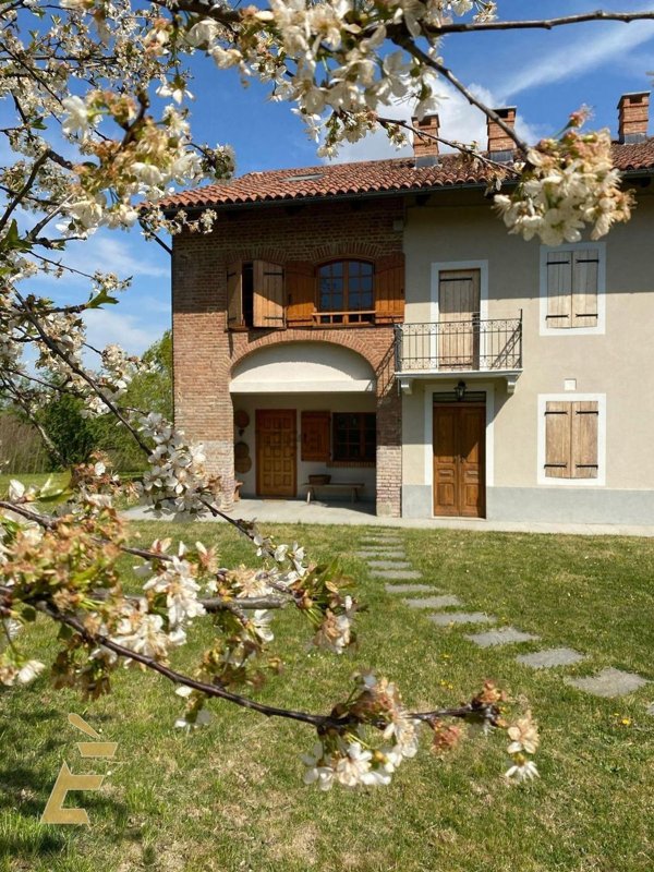 casa semindipendente in vendita a Ferrere