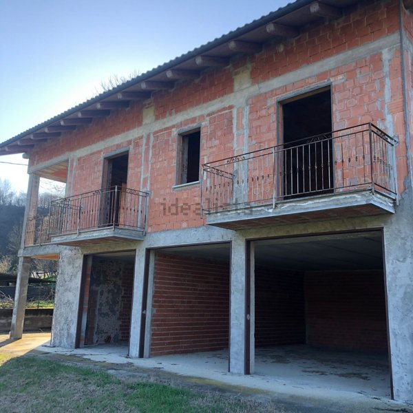 casa indipendente in vendita a Ferrere
