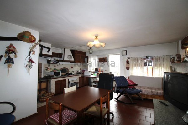 pentavano in vendita a Ferrere